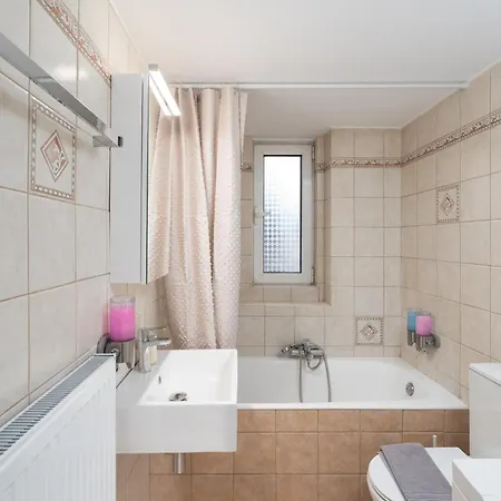 Апартаменты The 764 - Town Center